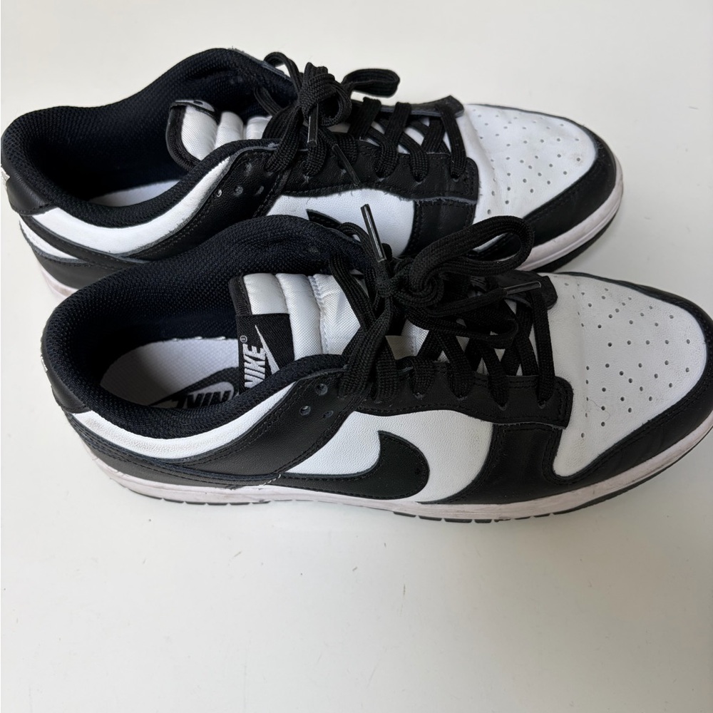 Nike Black and White Women’s Low-Top Sneakers